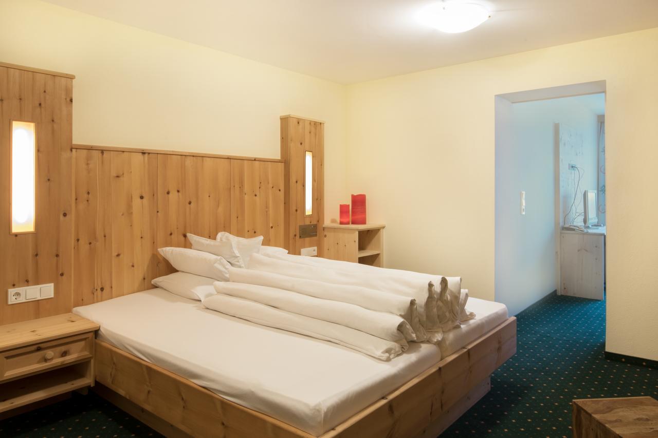 Hotel Waldcafe Solden Bagian luar foto